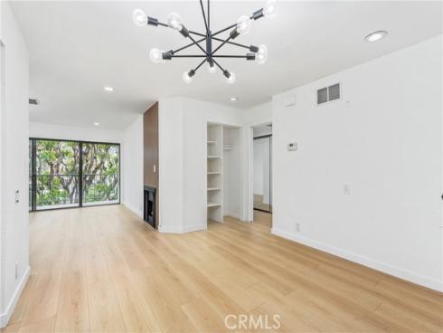 4214 Apricot 4214 Drive, Irvine, CA