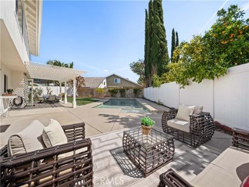 16 Sheridan , Irvine, CA