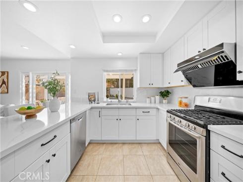 16 Sheridan , Irvine, CA