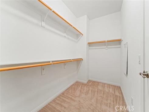 126 Yellow Pine , Irvine, CA