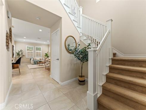 126 Yellow Pine , Irvine, CA