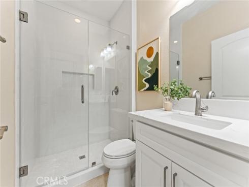 126 Yellow Pine , Irvine, CA