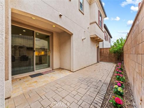 126 Yellow Pine , Irvine, CA