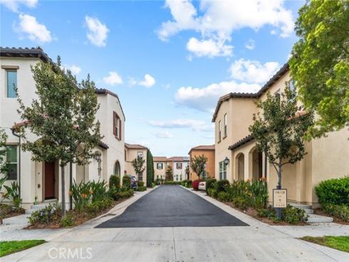 126  Yellow Pine  , Irvine, CA