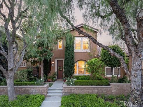 34 Apple Valley , Irvine, CA