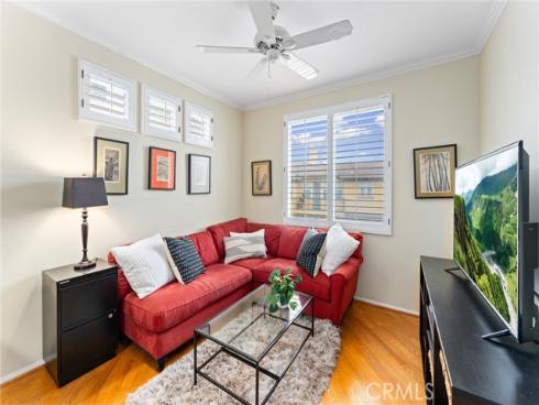 34 Apple Valley , Irvine, CA