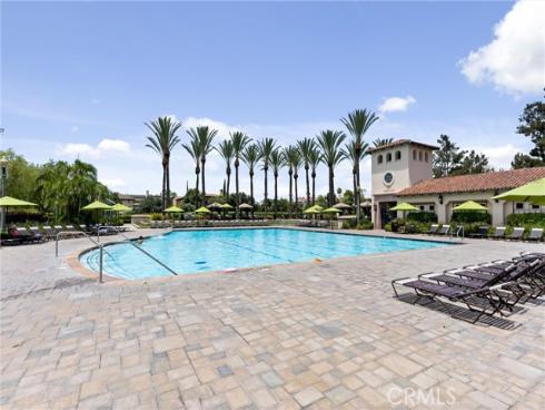 34 Apple Valley , Irvine, CA