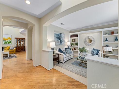 34 Apple Valley , Irvine, CA