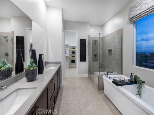 208 Lily Loop, Irvine, CA