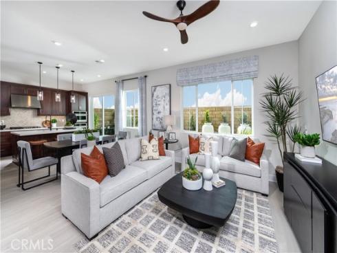 208 Lily Loop, Irvine, CA