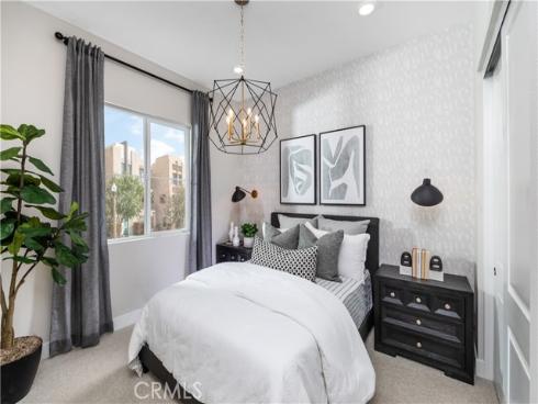 208 Lily Loop, Irvine, CA