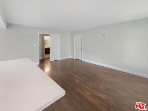 99 Streamwood , Irvine, CA