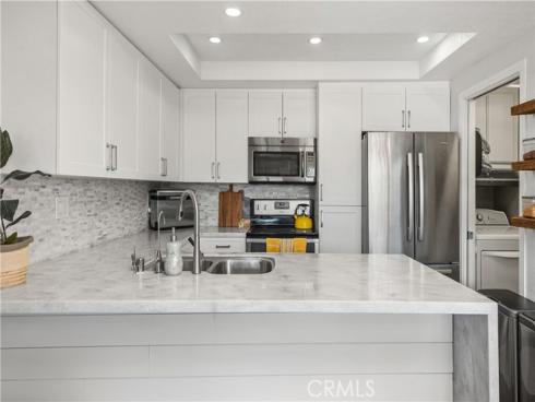 7112 Apricot 7112 Drive, Irvine, CA