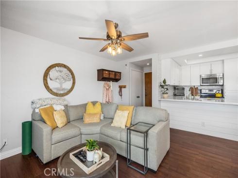 7112 Apricot 7112 Drive, Irvine, CA