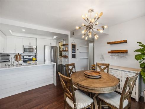 7112 Apricot 7112 Drive, Irvine, CA