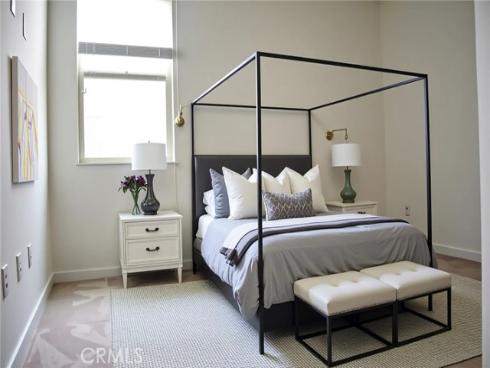 137 Terrapin , Irvine, CA