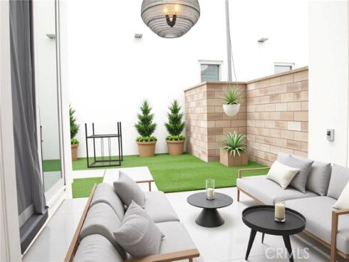 137 Terrapin , Irvine, CA