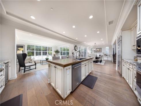 62 Mapleton , Irvine, CA