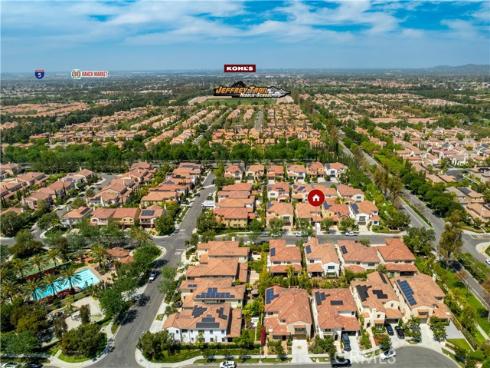 62 Mapleton , Irvine, CA