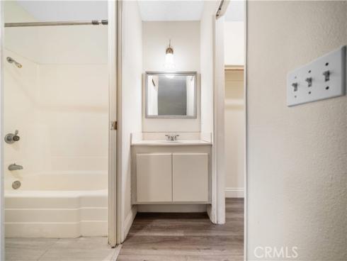 208 Orange Blossom 24 , Irvine, CA