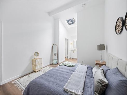 163 Pineview , Irvine, CA