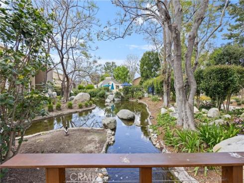 163 Pineview , Irvine, CA