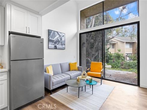 163 Pineview , Irvine, CA