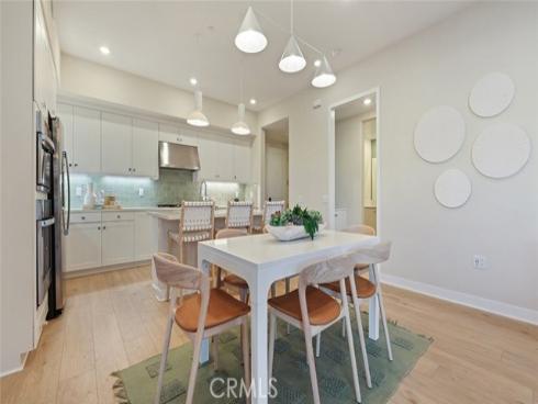 445 Mulligan , Irvine, CA