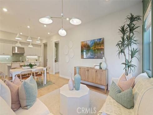 445 Mulligan , Irvine, CA