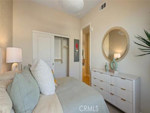 445 Mulligan , Irvine, CA