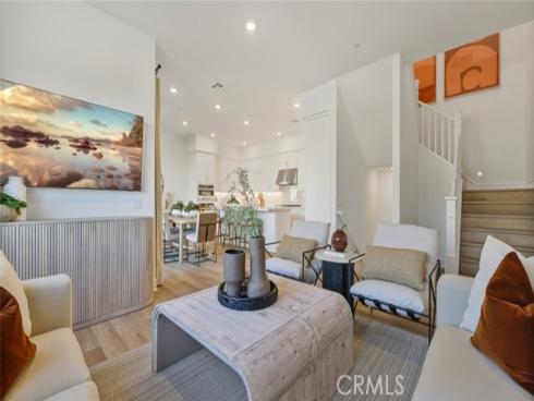 236 Knot , Irvine, CA