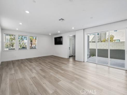 120 Zawn , Irvine, CA