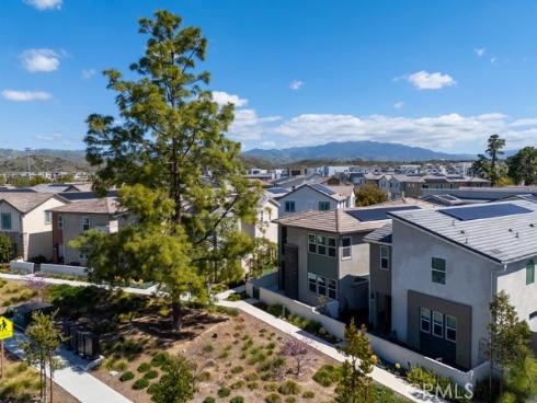 120 Zawn , Irvine, CA