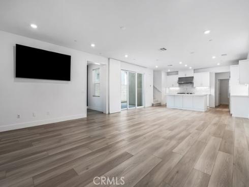 120 Zawn , Irvine, CA