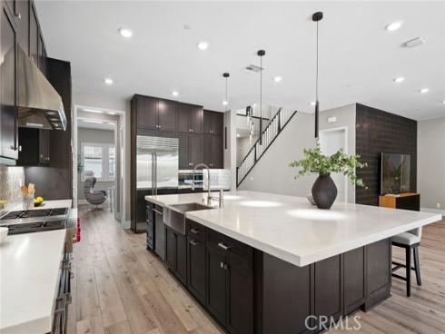 113  Pixel  , Irvine, CA