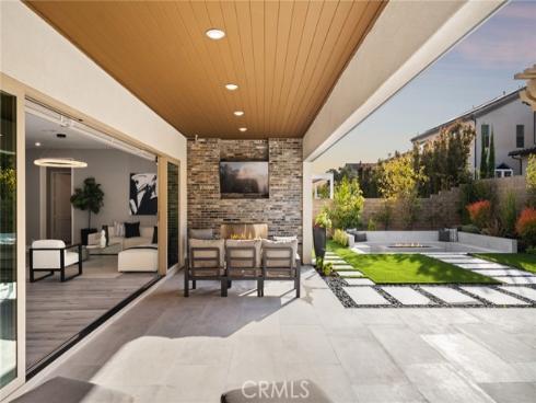 113  Pixel  , Irvine, CA