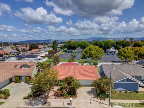 5321 Strasbourg Avenue, Irvine, CA