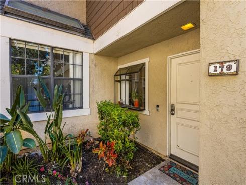 179 Pineview , Irvine, CA
