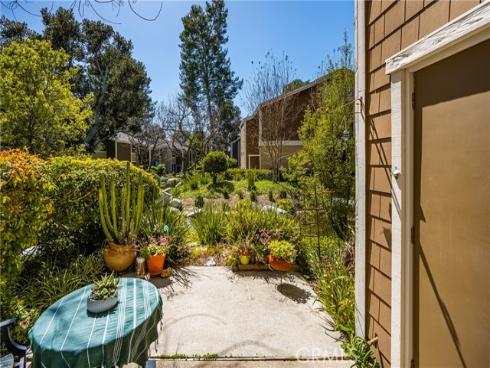 179 Pineview , Irvine, CA