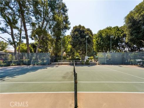 179  Pineview  , Irvine, CA