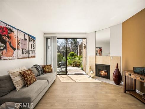 179 Pineview , Irvine, CA