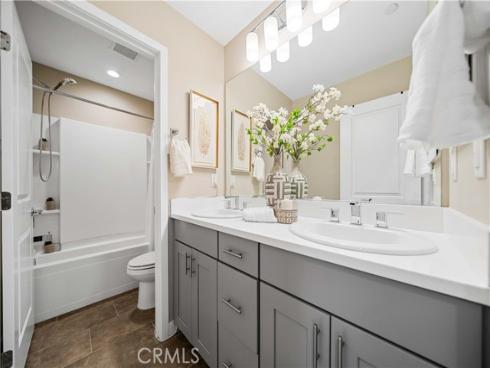 125 Interval , Irvine, CA