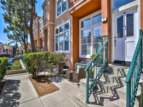 5 Arese Aisle , Irvine, CA