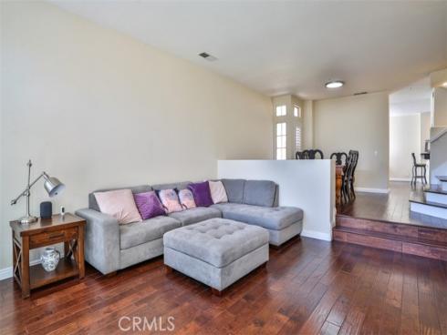 5 Arese Aisle , Irvine, CA