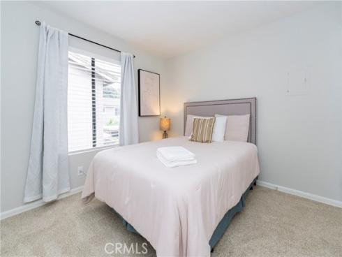 306  Streamwood  , Irvine, CA