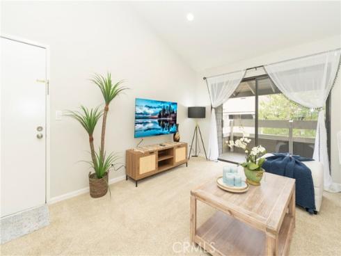 306  Streamwood  , Irvine, CA