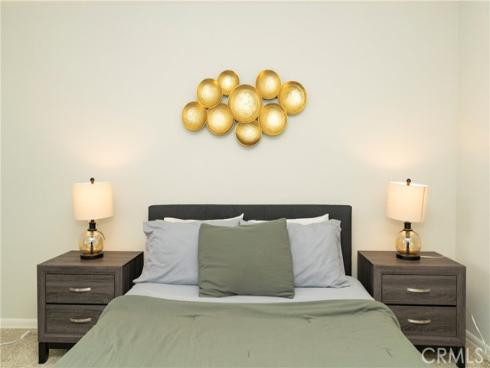 306  Streamwood  , Irvine, CA