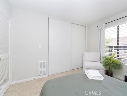 306  Streamwood  , Irvine, CA