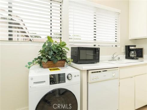 306  Streamwood  , Irvine, CA