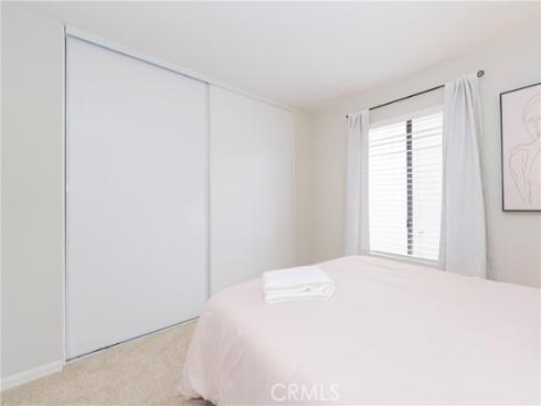 306  Streamwood  , Irvine, CA